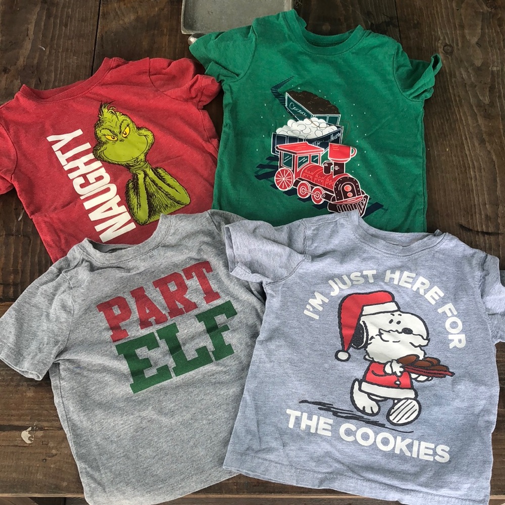 Christmas short sleeve t shirt bundle 3t